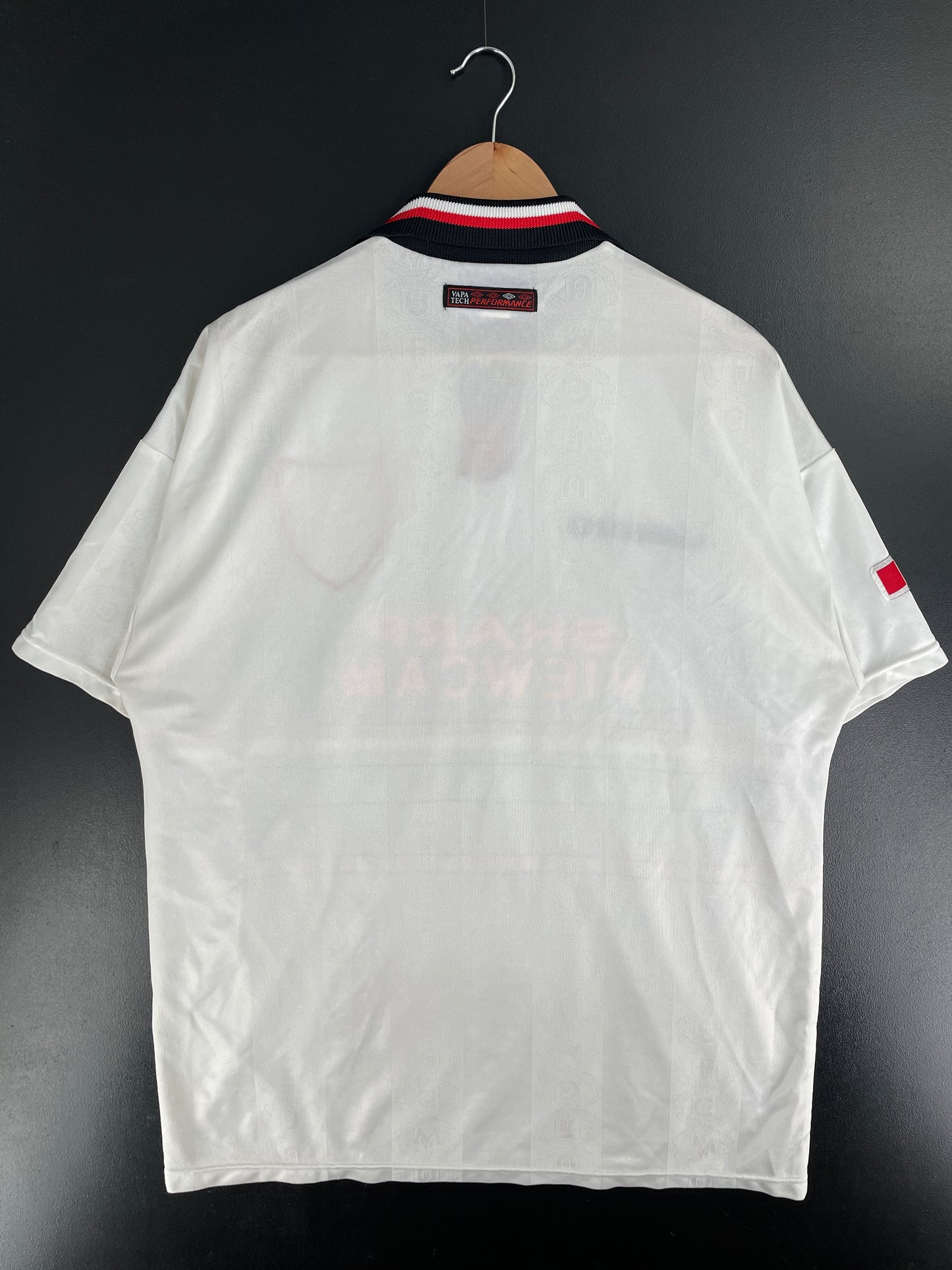 Vintage UMBRO SHARP x MANCHESTER UNITED Size XL Jersey T-Shirt / F7803T