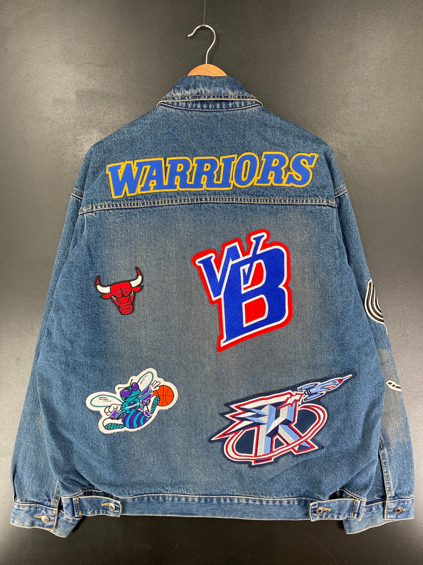 Vintage NBA TEAM Size No Tag (Approx.XXL) NBA Denim Jacket / F3201J