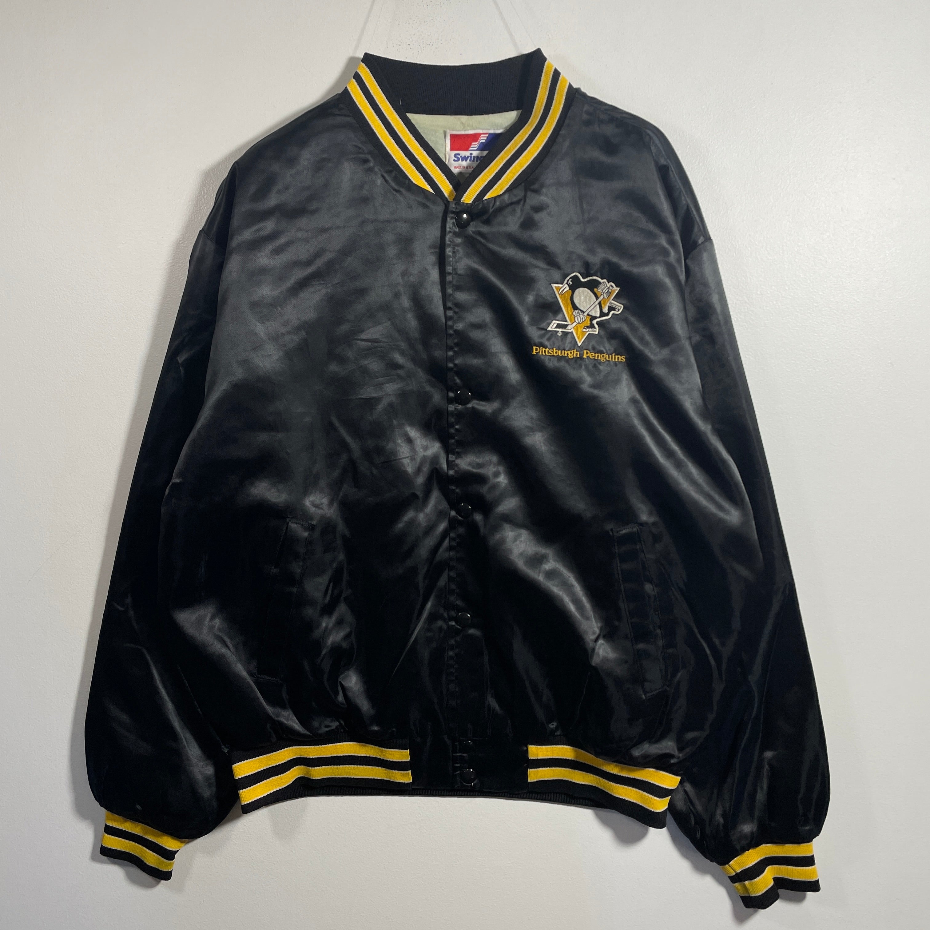 XL) 90's PITTSBURG PENGUINS Vintage NHL Nylon Jacket