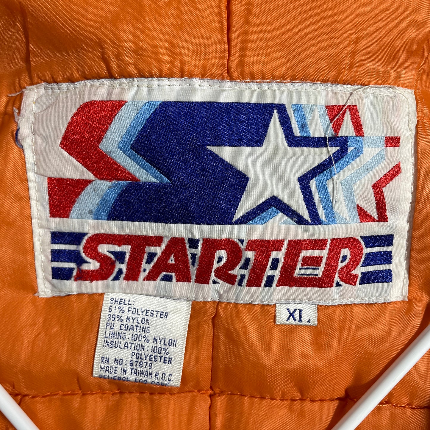 (XL) Early 90’s STARTER x PHILADELPHIA FLYERS Vintage NHL Padded Nylon Jacket / A1357N