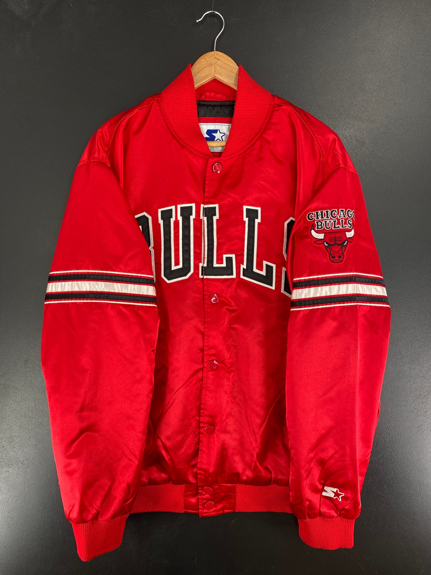 90’s STARTER x CHICAGO BULLS Size XL Vintage NBA Nylon Jacket / F3537N