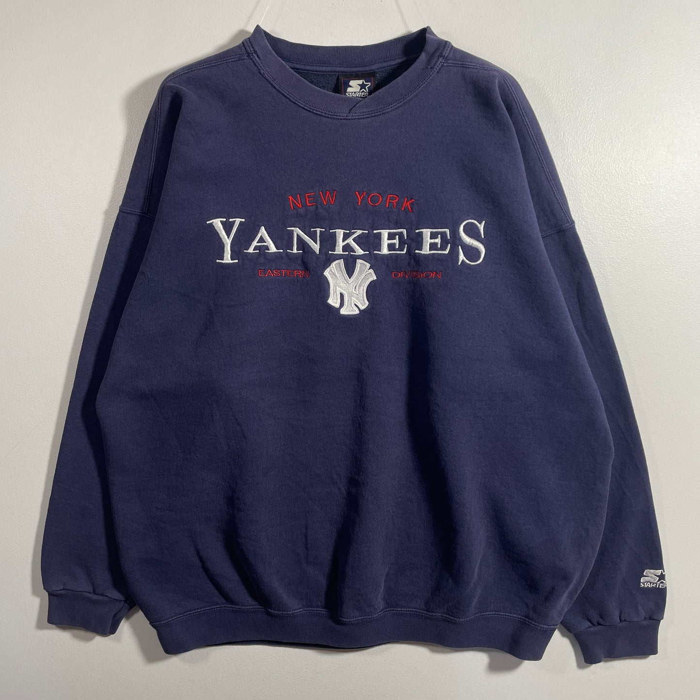 (XL) 90’s STARTER X NEW YORK YANKEES Vintage MLB Sweatshirt / A1179S