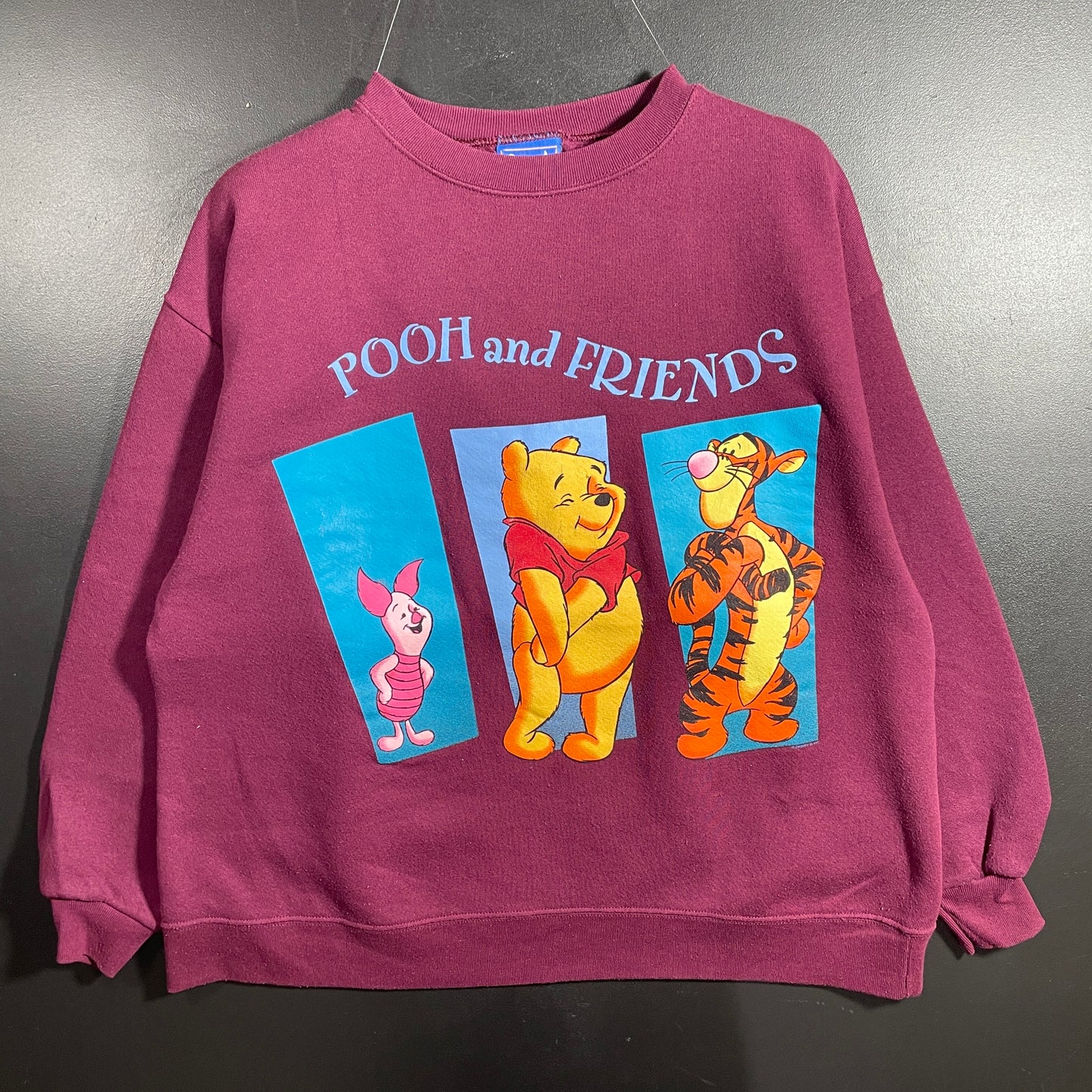 (Ladies.M/L) 90’s DISNEY POOH AND FRIENDS Vintage Sweatshirt / A1236S