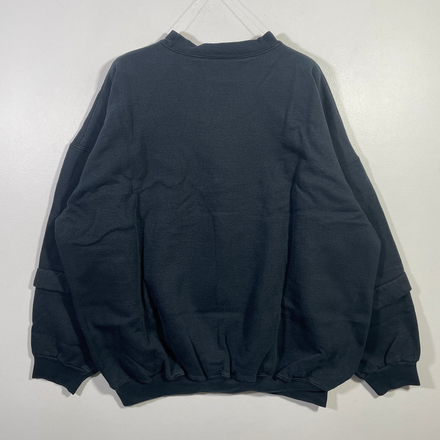 (XL) 90's WOMEN IN BLACK Vintage Sweatshirt / A0815S