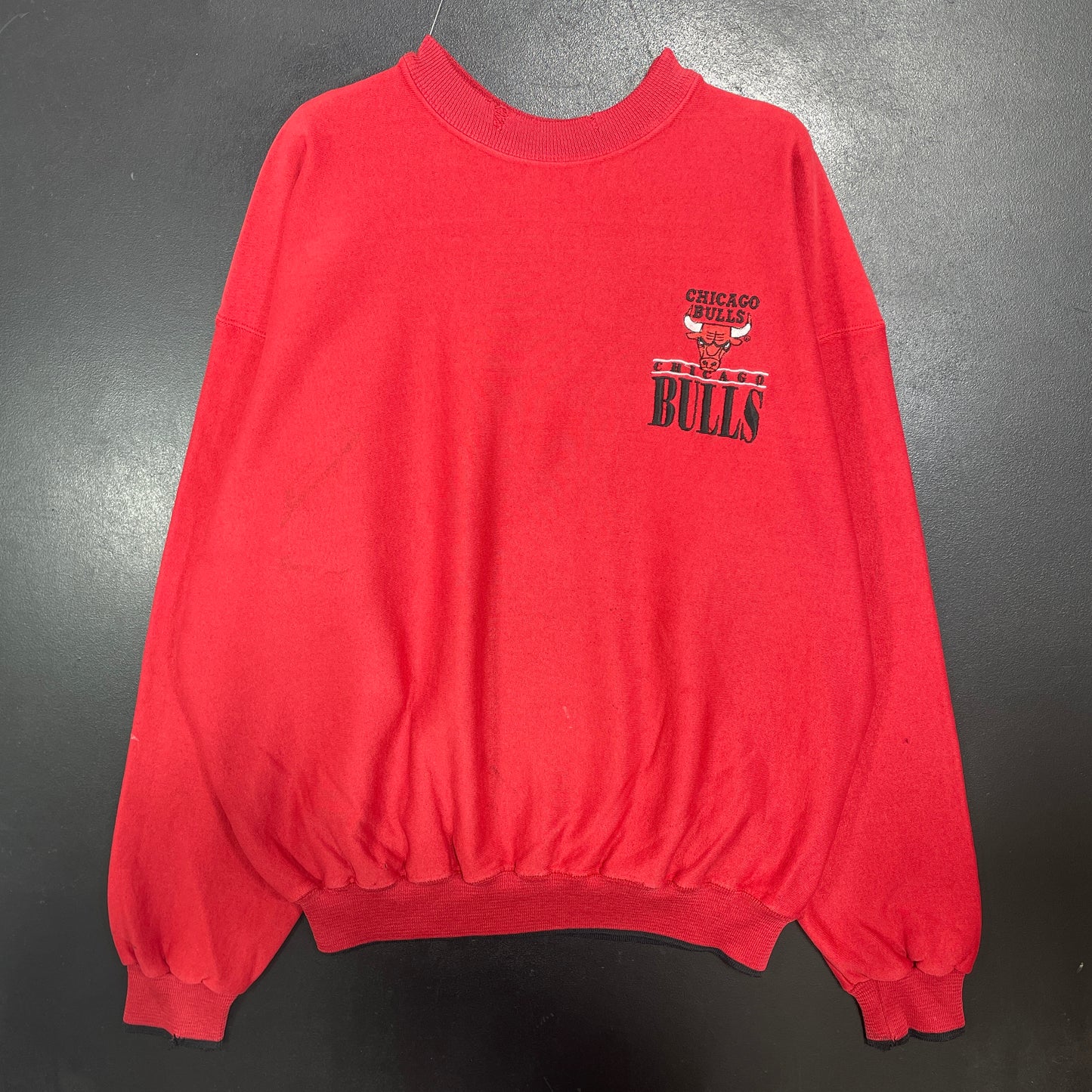 (Approx.L) 90’s CHICAGO BULLS Vintage NBA Sweatshirt / A1539S