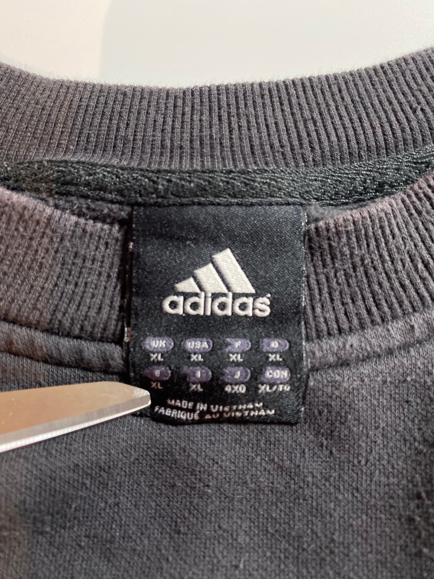 00’ ADIDAS Size XL Vintage Sweat-Shirt / G4495S