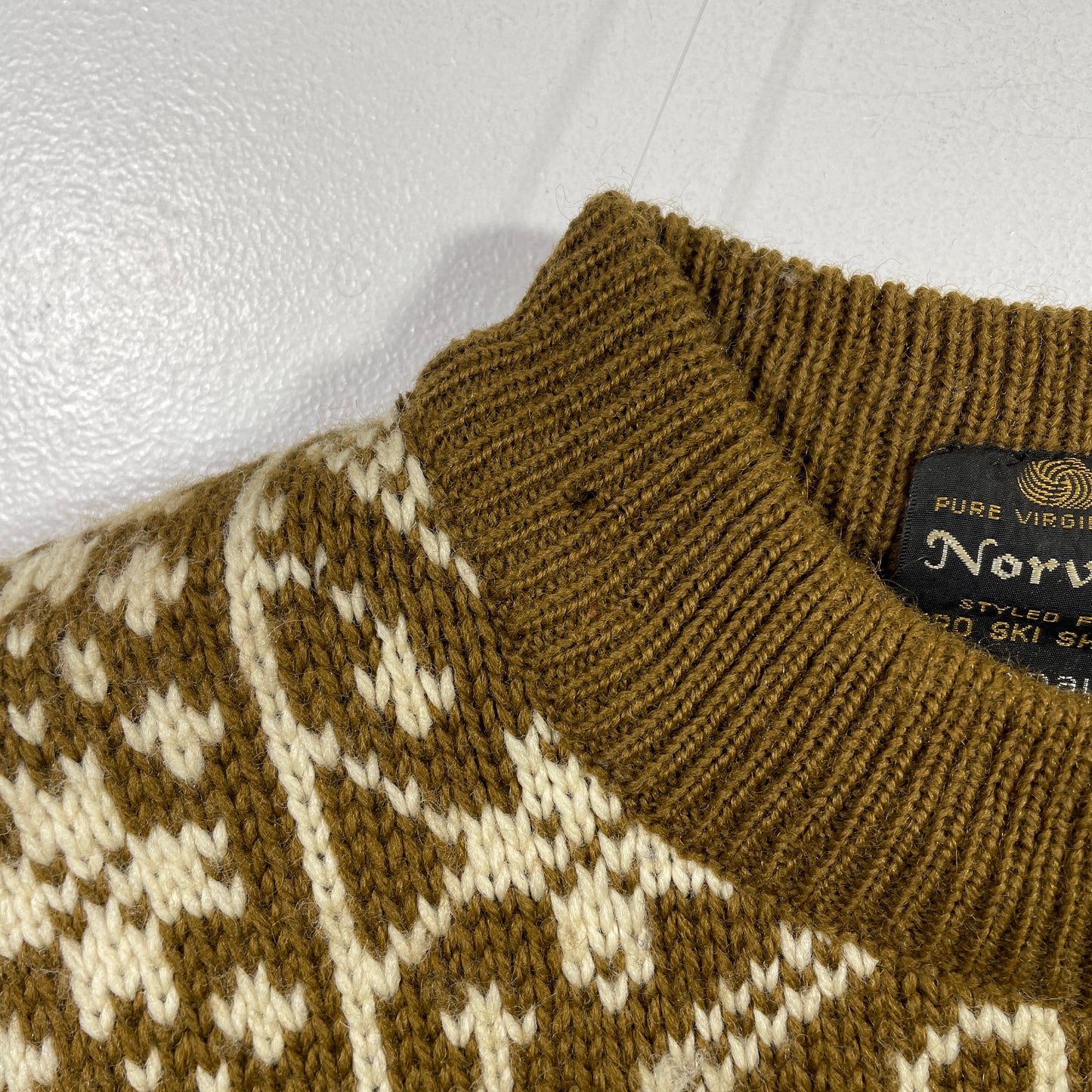 (M) Vintage NORVYK Wool Knit Sweater / A1060K