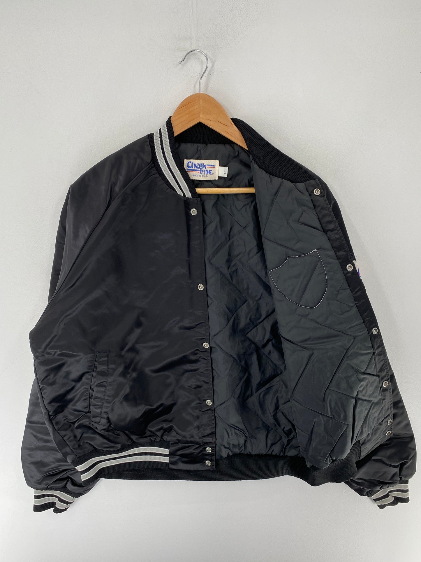 90's LAS VEGAS RAIDERS Made in USA Size L Vintage NFL Nylon Jacket / F4975N