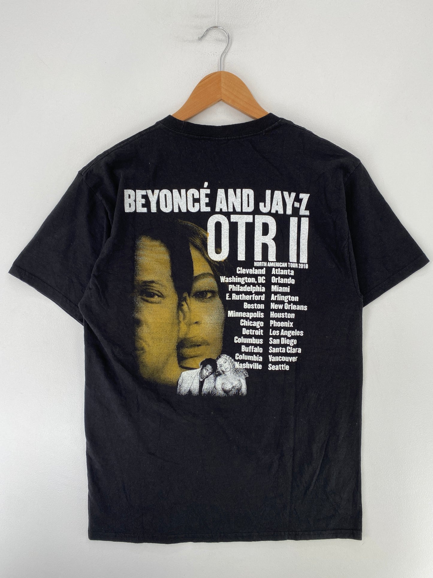 2018 BEYONCÉ x JAY Z OTR II Size No Tag (Approx.M) Vintage T- Shirt / G421T