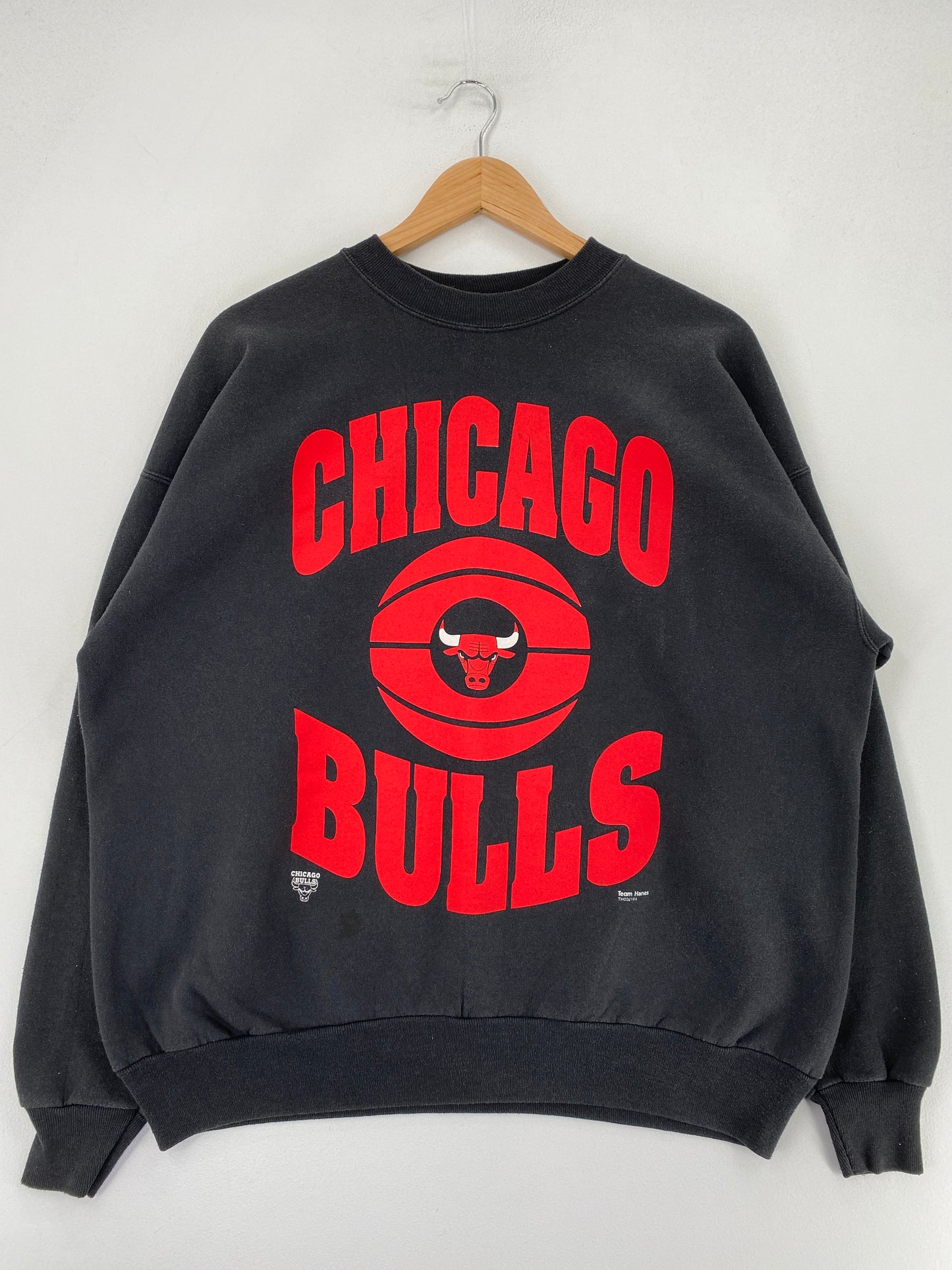 90’s CHICAGO BULLS Size No Tag (Approx.L) NBA Sweat-Shirt / F9337S
