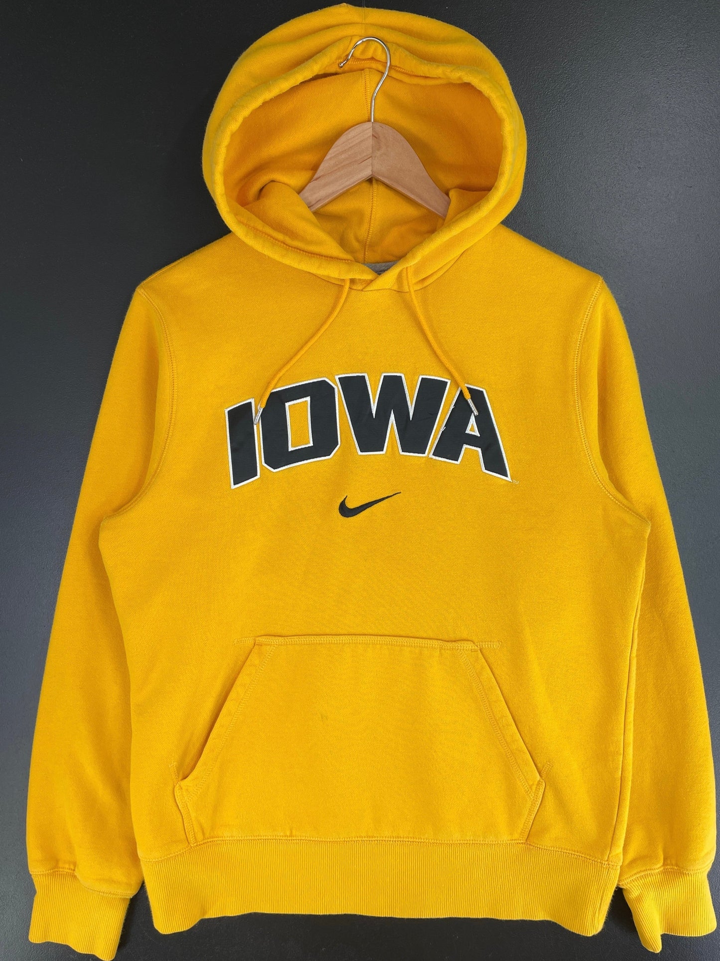 Vintage NIKE x IOWA Size M College Hoodie Sweat shirt / G3490S