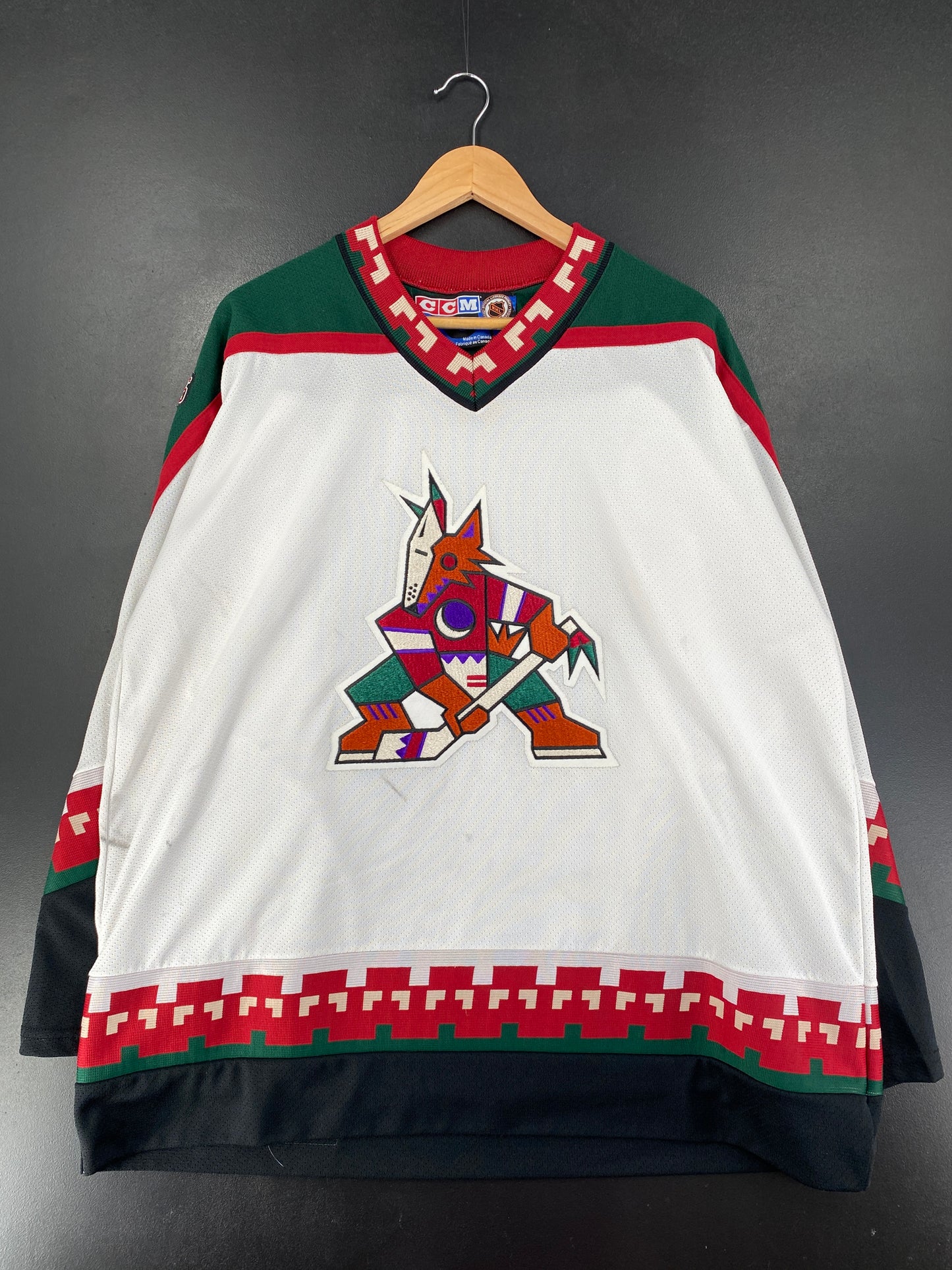 Vintage ARIZONA COYOTES Size XL NHL Jersey / G1779J