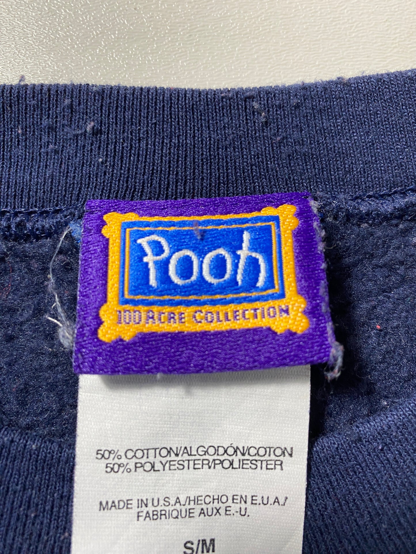 90's DISNEY POOH CHRISTMAS Made in USA Size S/M Vintage Sweat-shirt / G5198S