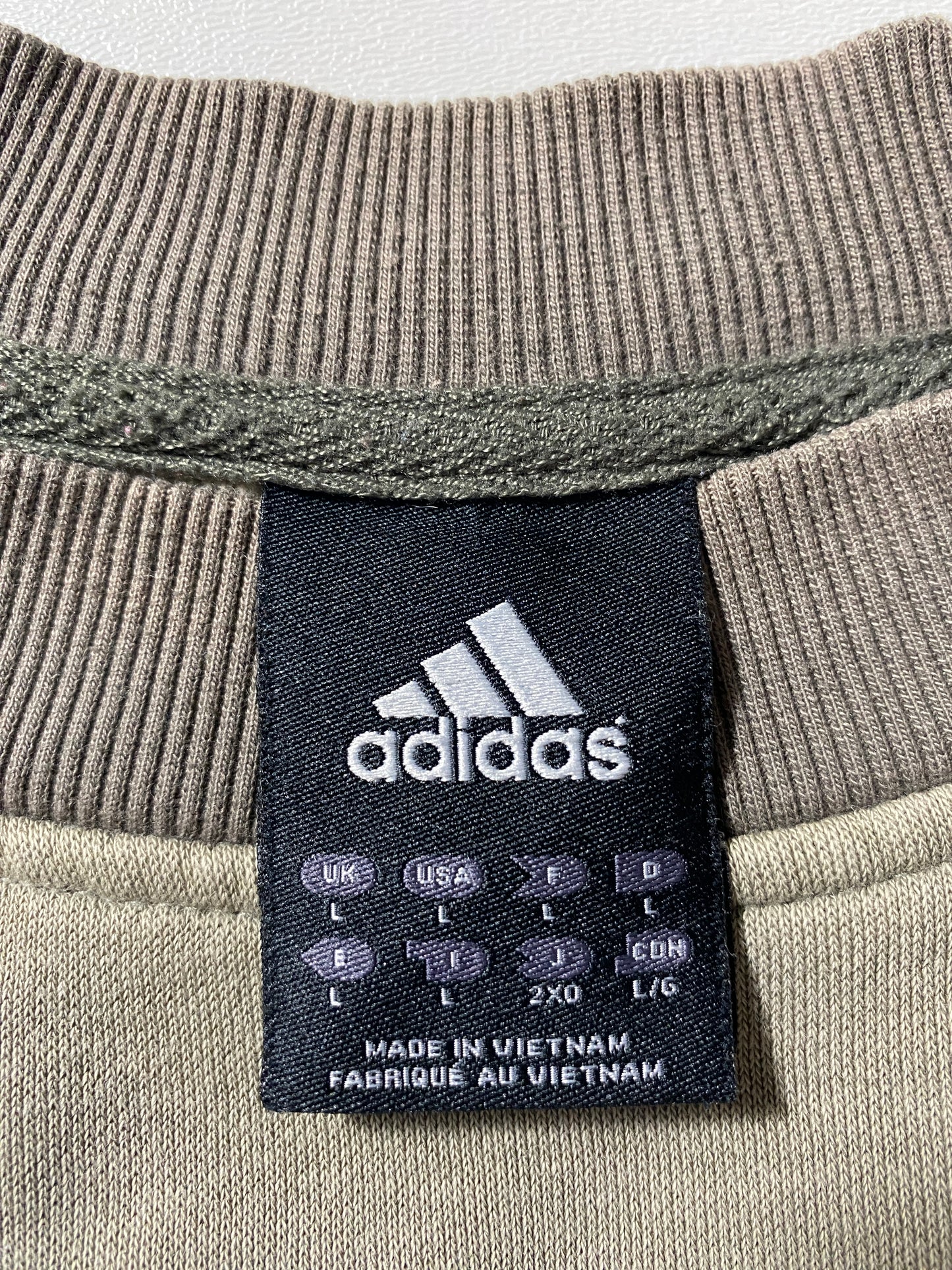 00’ ADIDAS Size L Vintage Sweat-shirt / G6860S