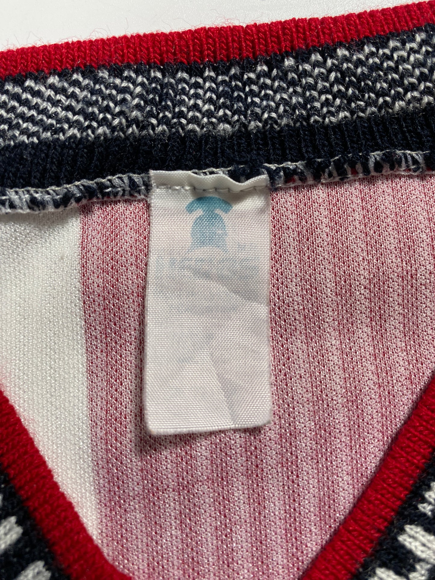 Vintage C.D. GUADALAJARA Size Approx.XL Soccer Jersey / G1778J