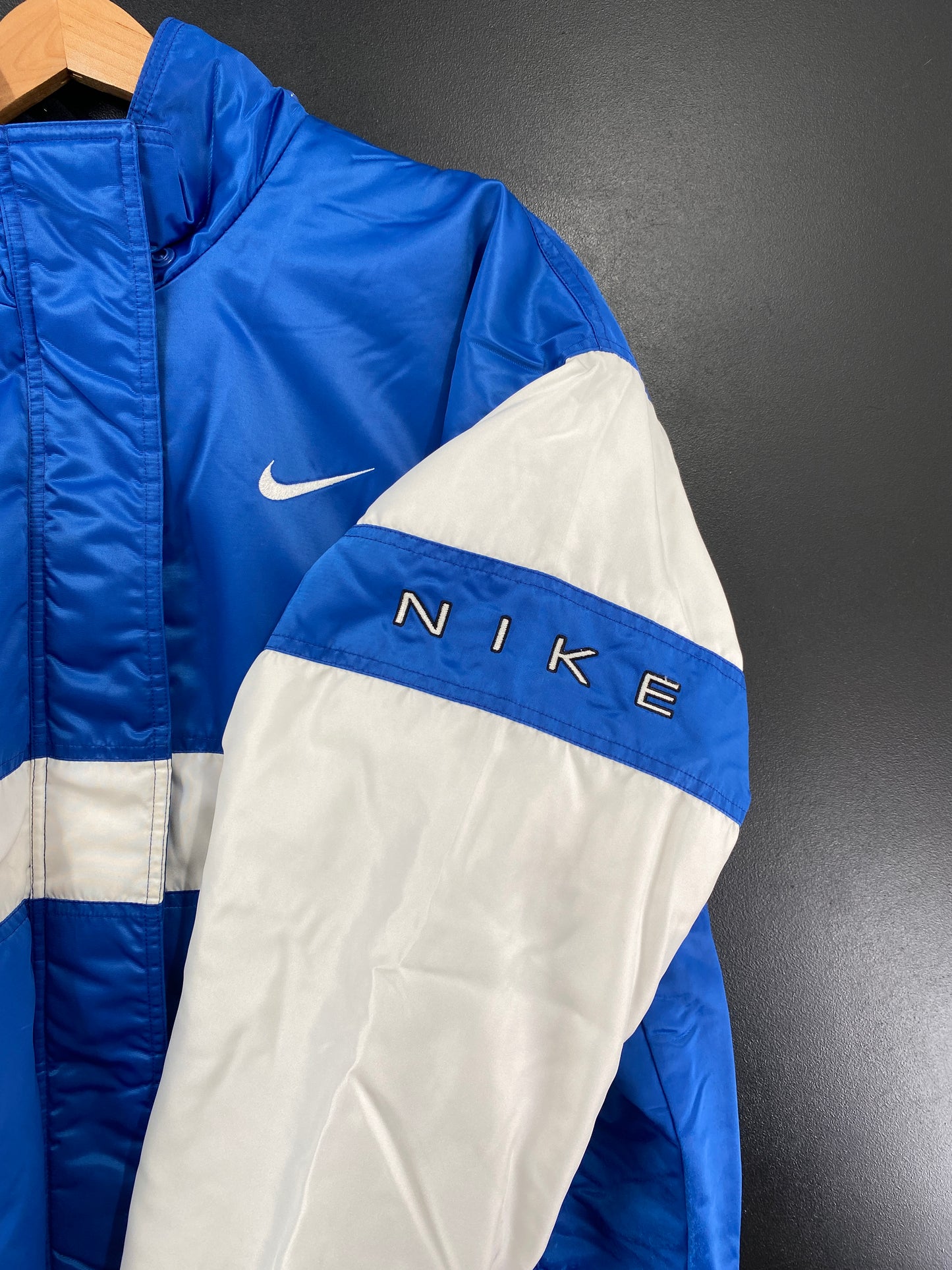 90’s NIKE Size XL Padded Nylon Jacket / G5616N