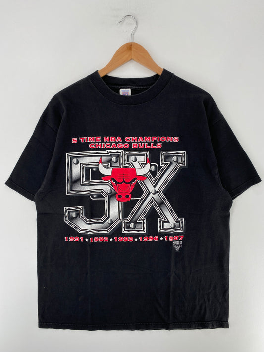 90’s CHICAGO BULLS WORLD CHAMPIONS Made in USA Size XL Vintage NBA T-Shirt / F8111T