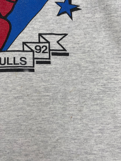 1992 CHICAGO BULLS Made in USA Size XL Vintage NBA T-shirt / F1883T