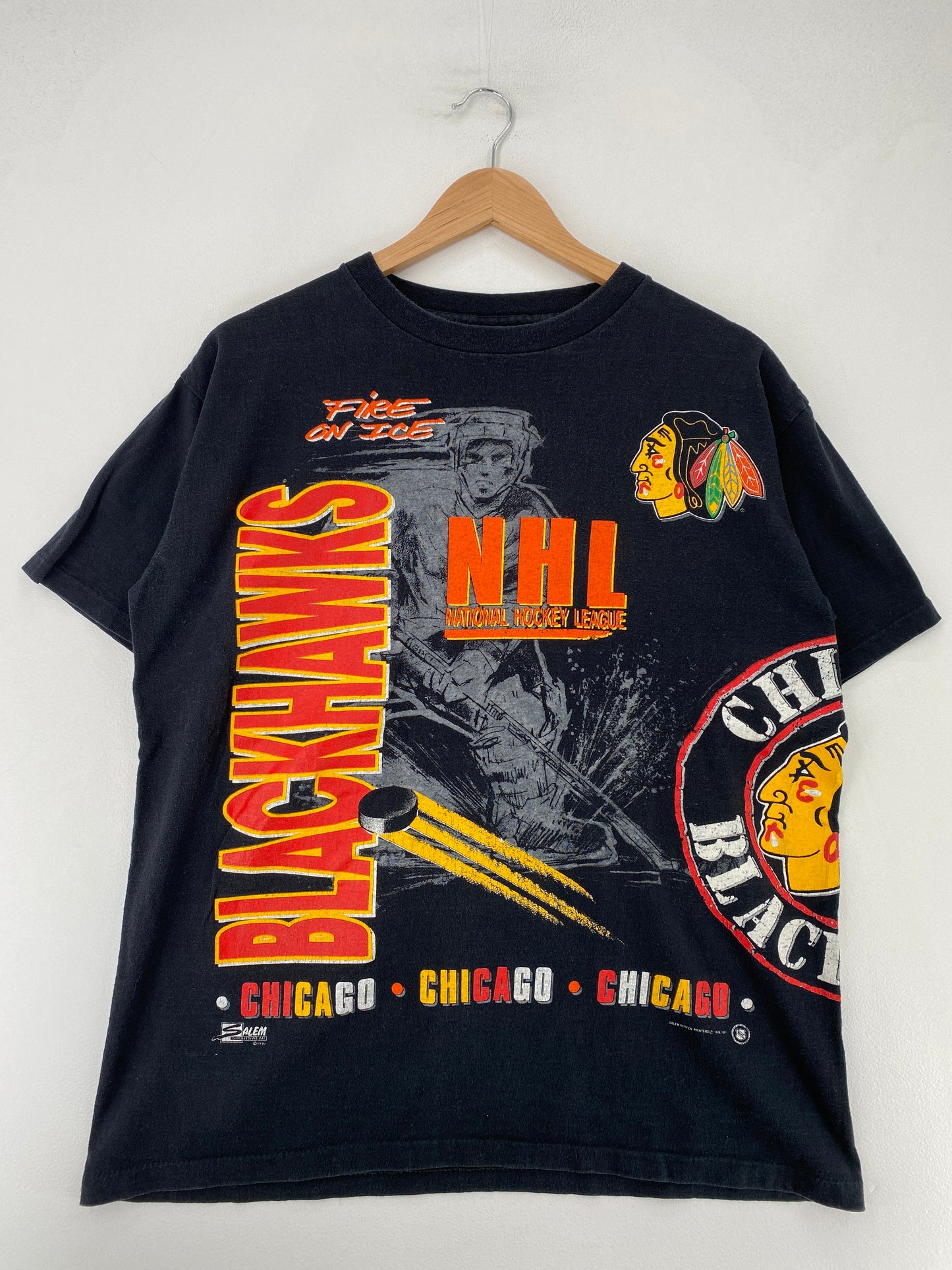 90's CHICAGO BLACKHAWKS Size L Vintage NHL T-Shirt / F9738T