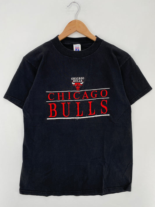 90's CHICAGO BULLS Made in USA Size M Vintage NBA T-shirt / F3022T