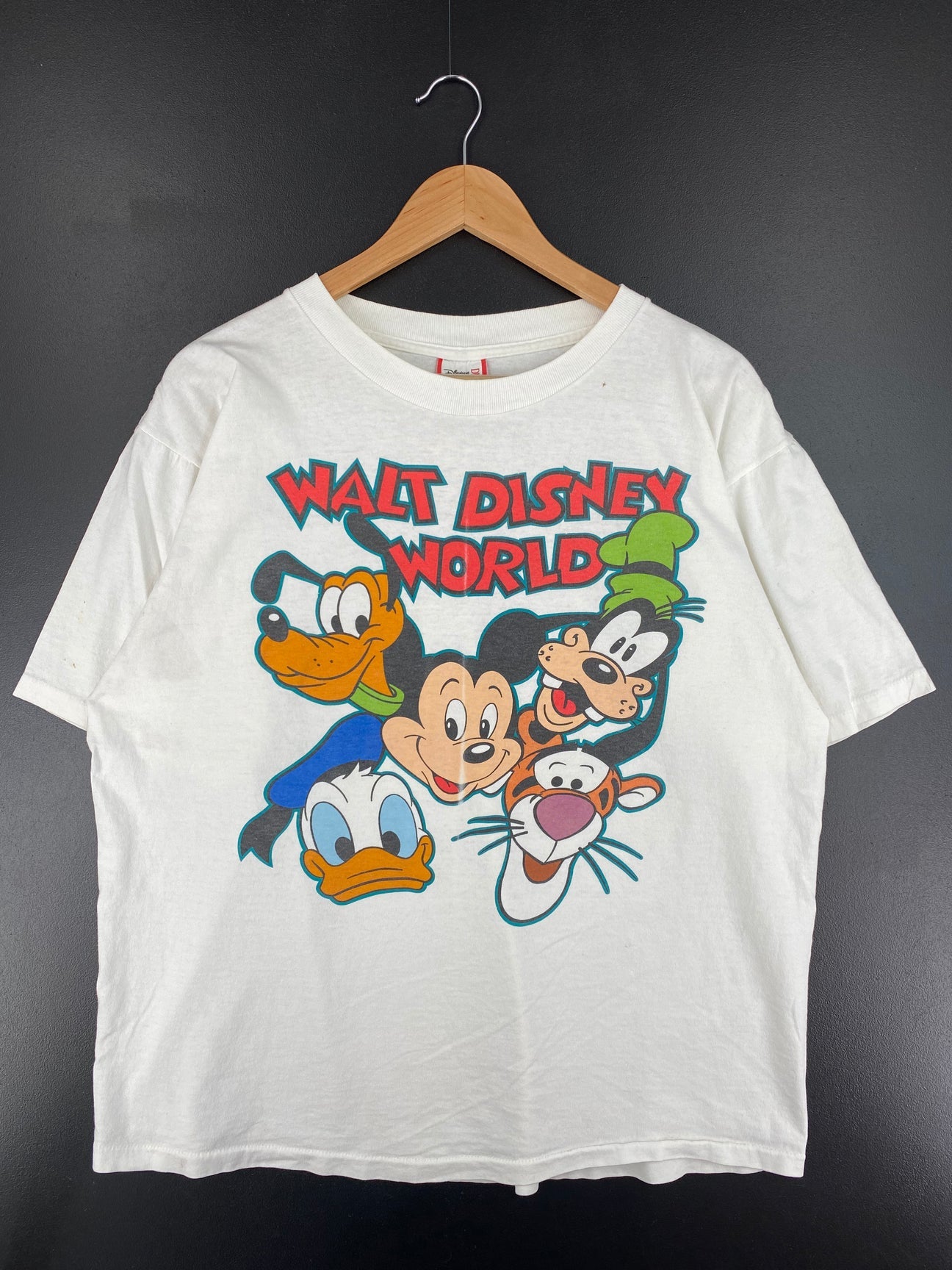 90's DISNEY MICKEY AND FRIENDS Made in USA Size L-XL Vintage T-shirts / E8648T