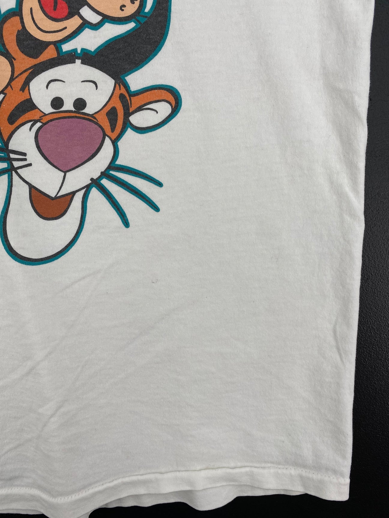 90's DISNEY MICKEY AND FRIENDS Made in USA Size L-XL Vintage T-shirts / E8648T
