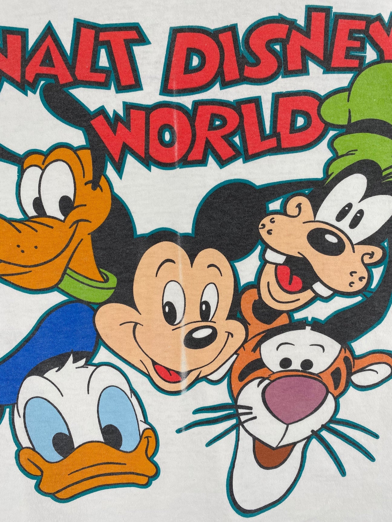 90's DISNEY MICKEY AND FRIENDS Made in USA Size L-XL Vintage T-shirts / E8648T