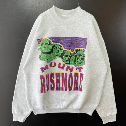 (XL) 90’s MOUNT RUSHMORE Sweat-shirt / A0165S