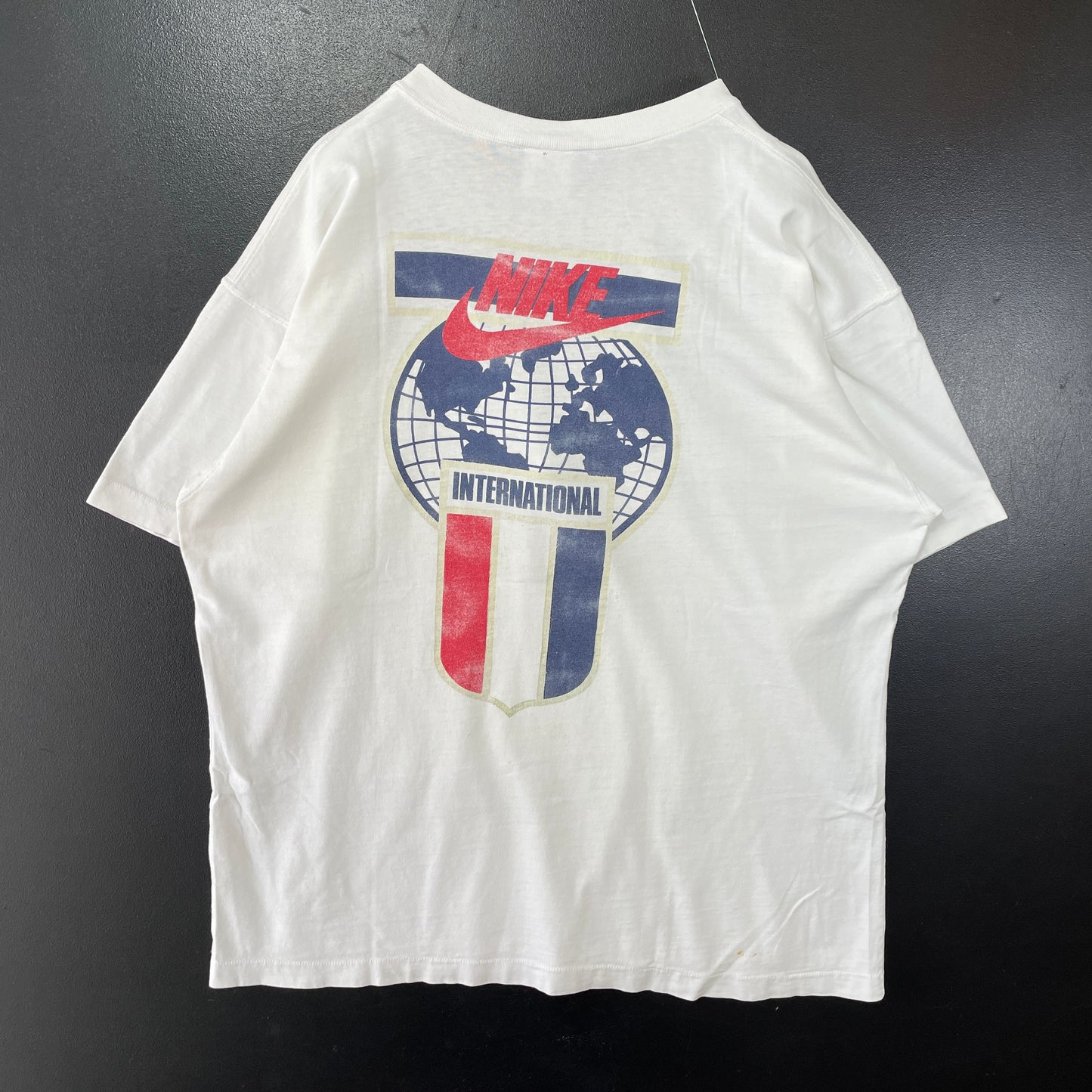 (L) 90’s NIKE International Silver Tag T-shirt / A0152T