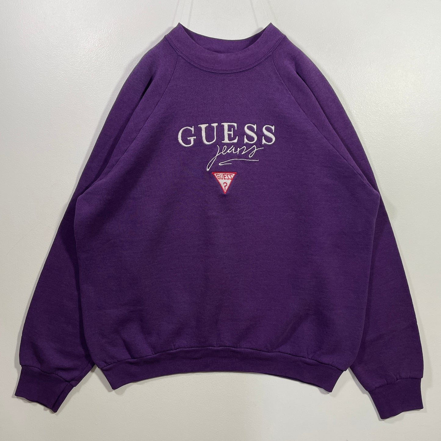 (XL) 90's Remake GUESS Vintage Sweatshirt / A0959S