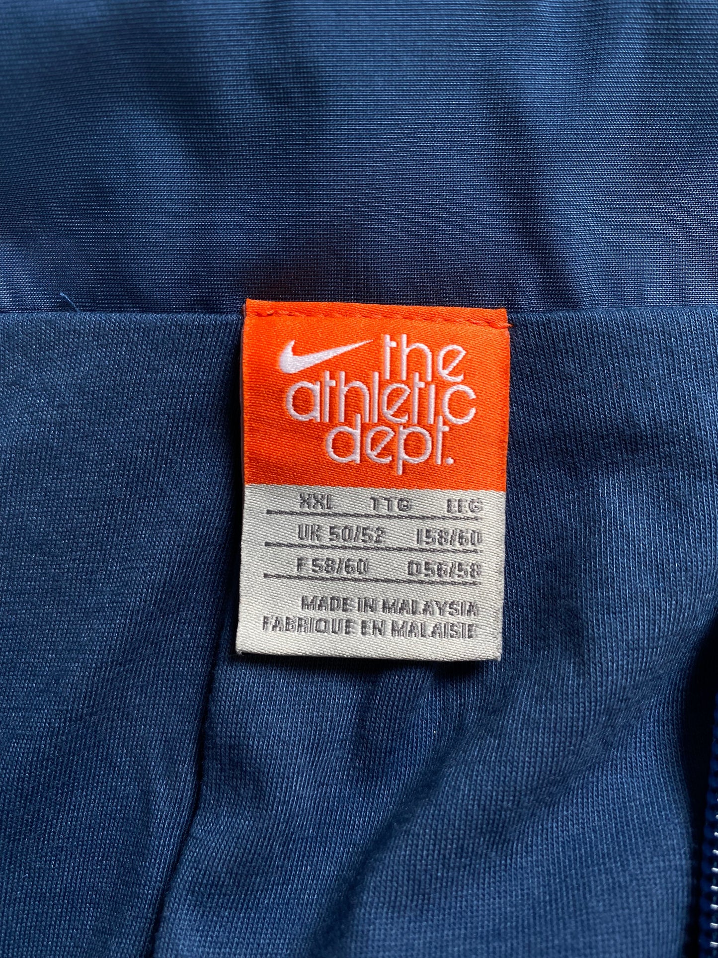 Vintage NIKE Size XXL ZIp-Up Nylon Jacket / F2094N