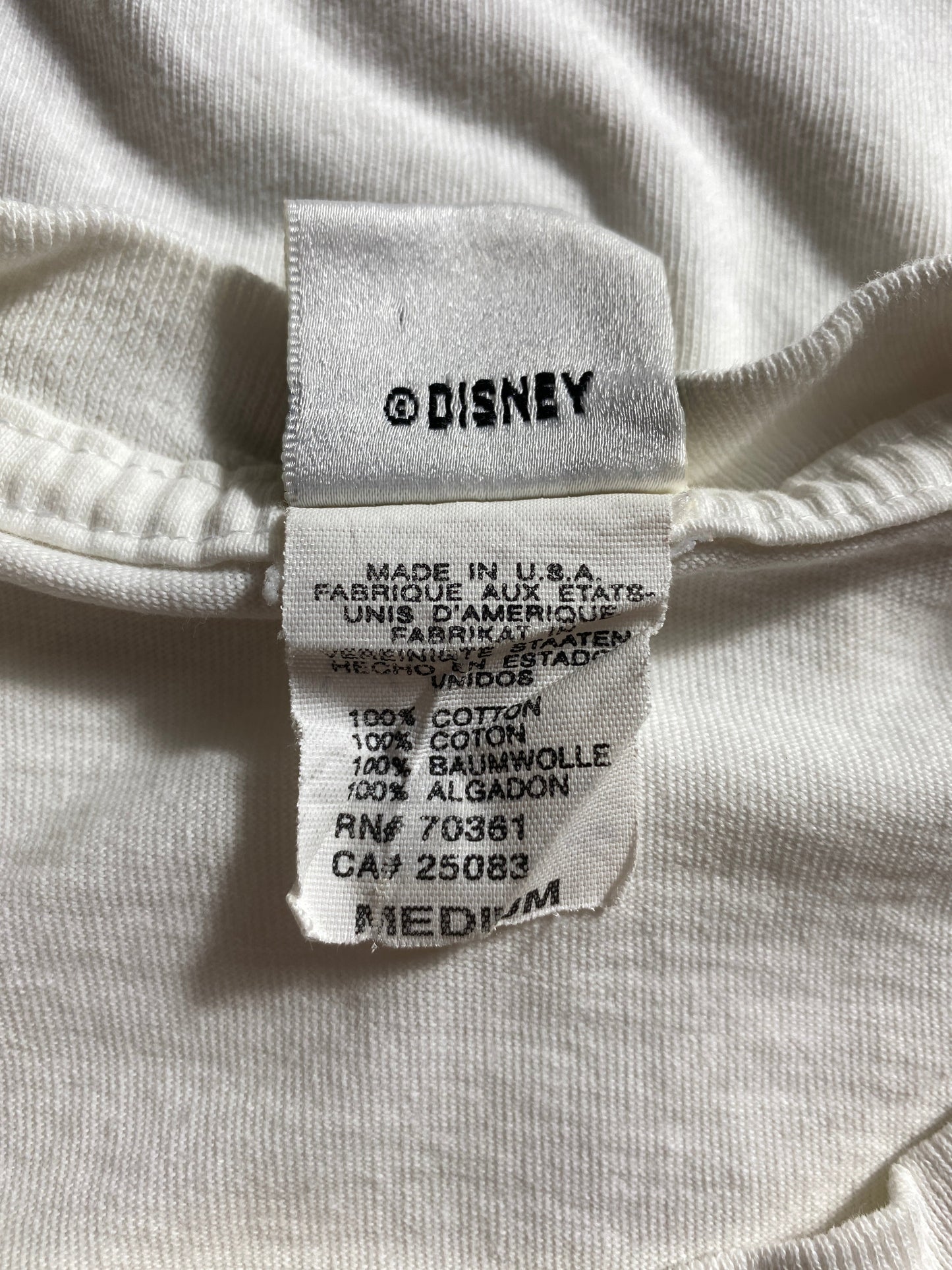 00' DISNEY WINNIE THE POOH AND FRIENDS Made in USA Size M Vintage T-Shirt / G1043T