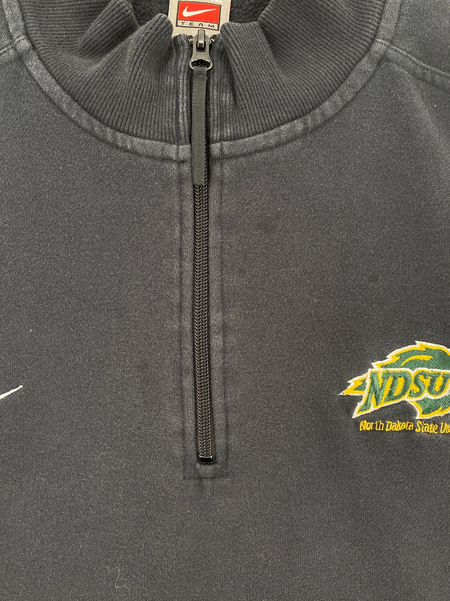 00' NIKE NORTH DAKOTA Size XL Vintage College Half-Zip Sweat-Shirt / F6542S
