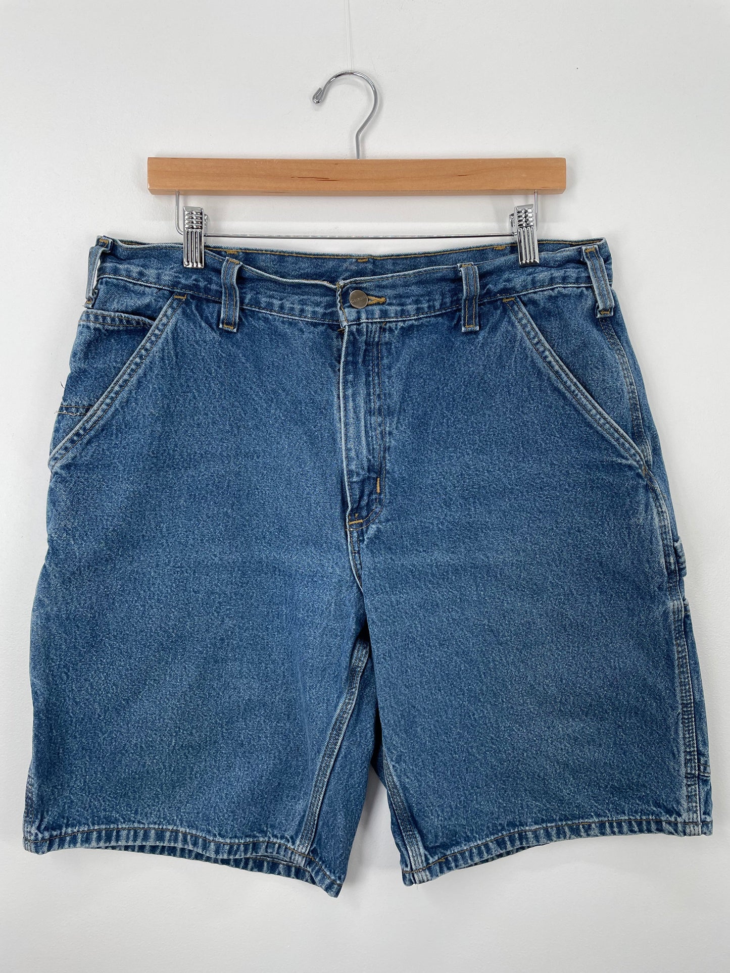 Vintage CARHARTT Size W35xL10 Denim Shorts / F9877P