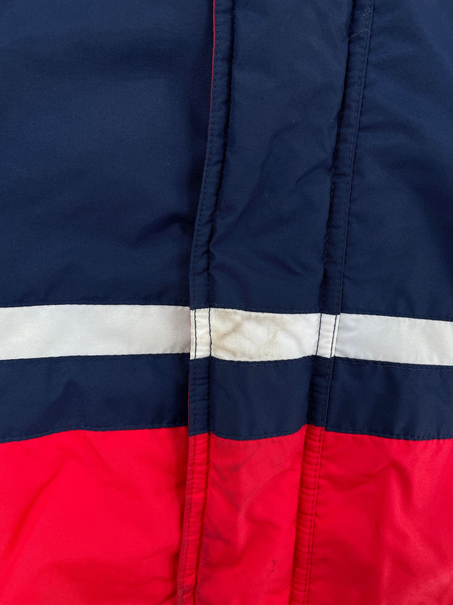 90’s CLEVELAND INDIANS Size L Vintage NFL Padded Nylon Jacket / F3329N