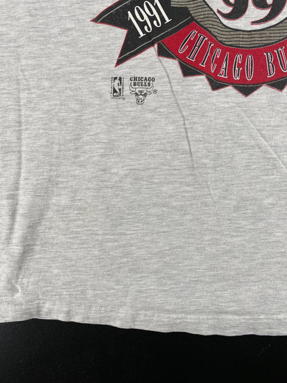 90’s CHICAGO BULLS Made in USA Size XL Vintage T-Shirt / E8949T