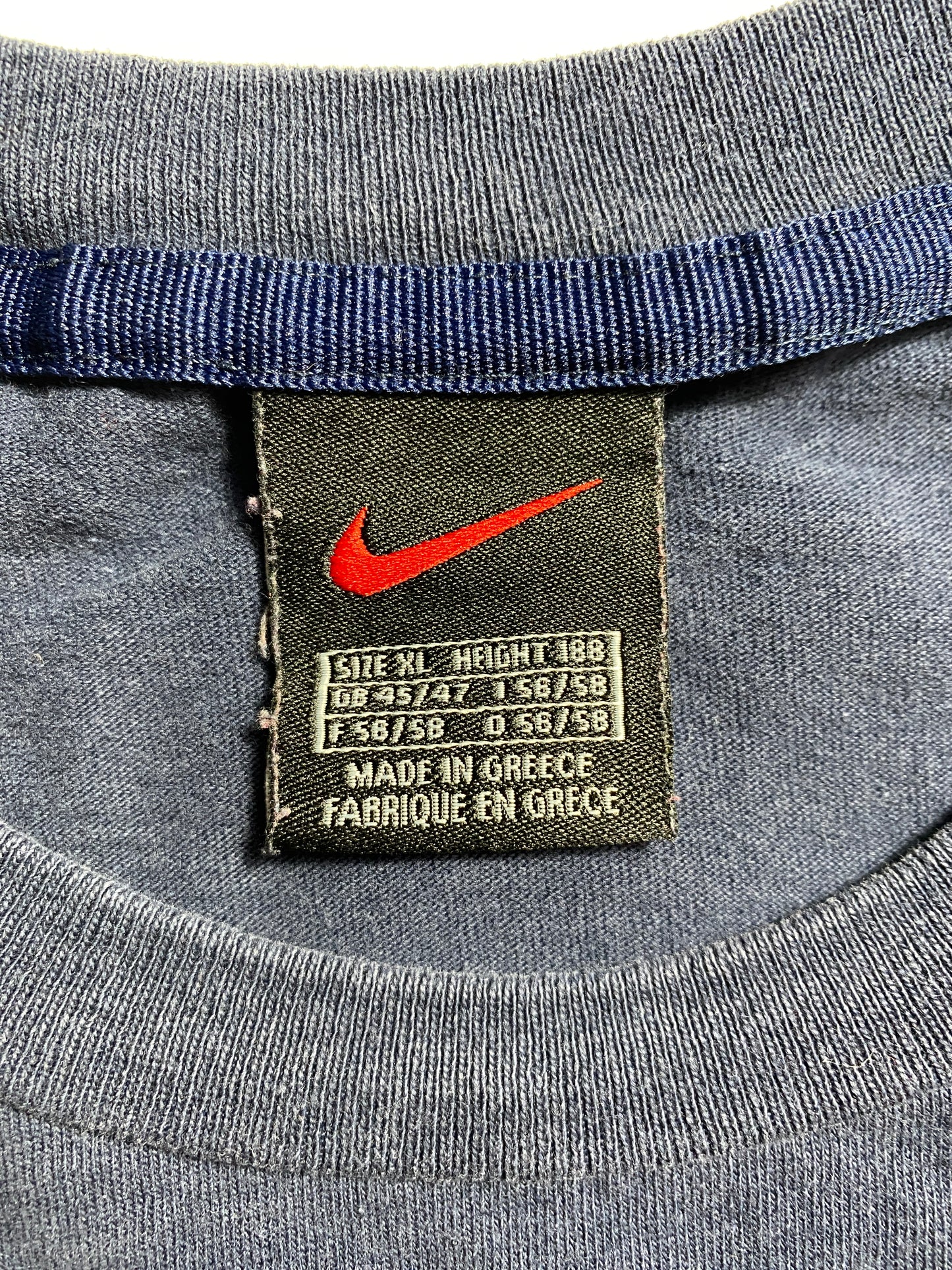 00' NIKE MINI SWOOSH Size XL Vintage T-Shirt / E9404T