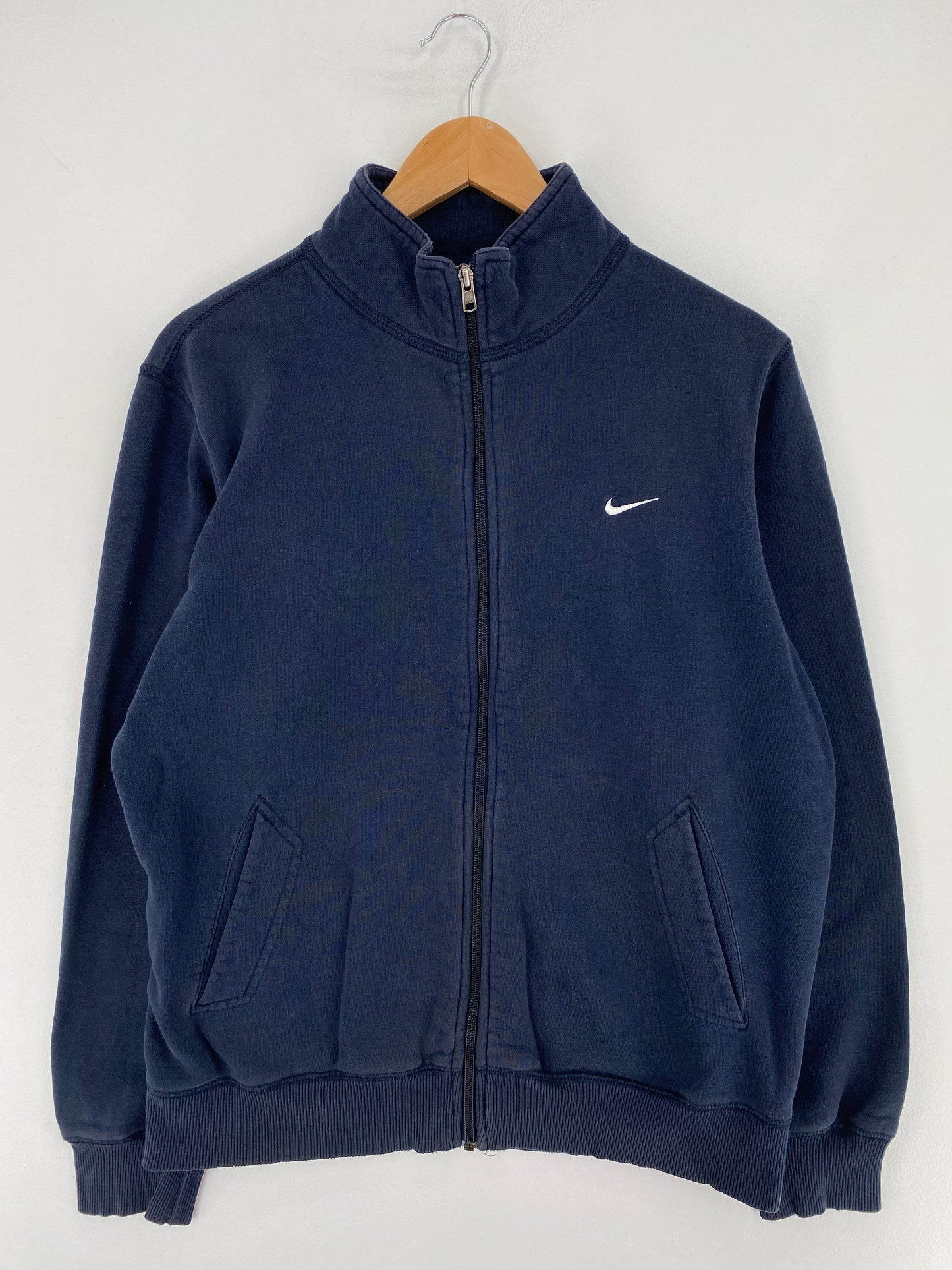 Vintage NIKE MINI SWOOSH Size M Vintage Zip Up Sweat-shirt / F8201S