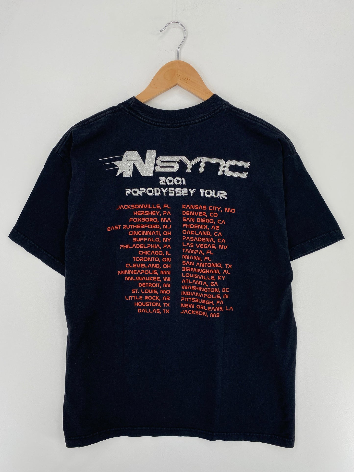 2001 NSYNC POPODYSSEY TOUR Size L Vintage Music T-Shirt / E8109T