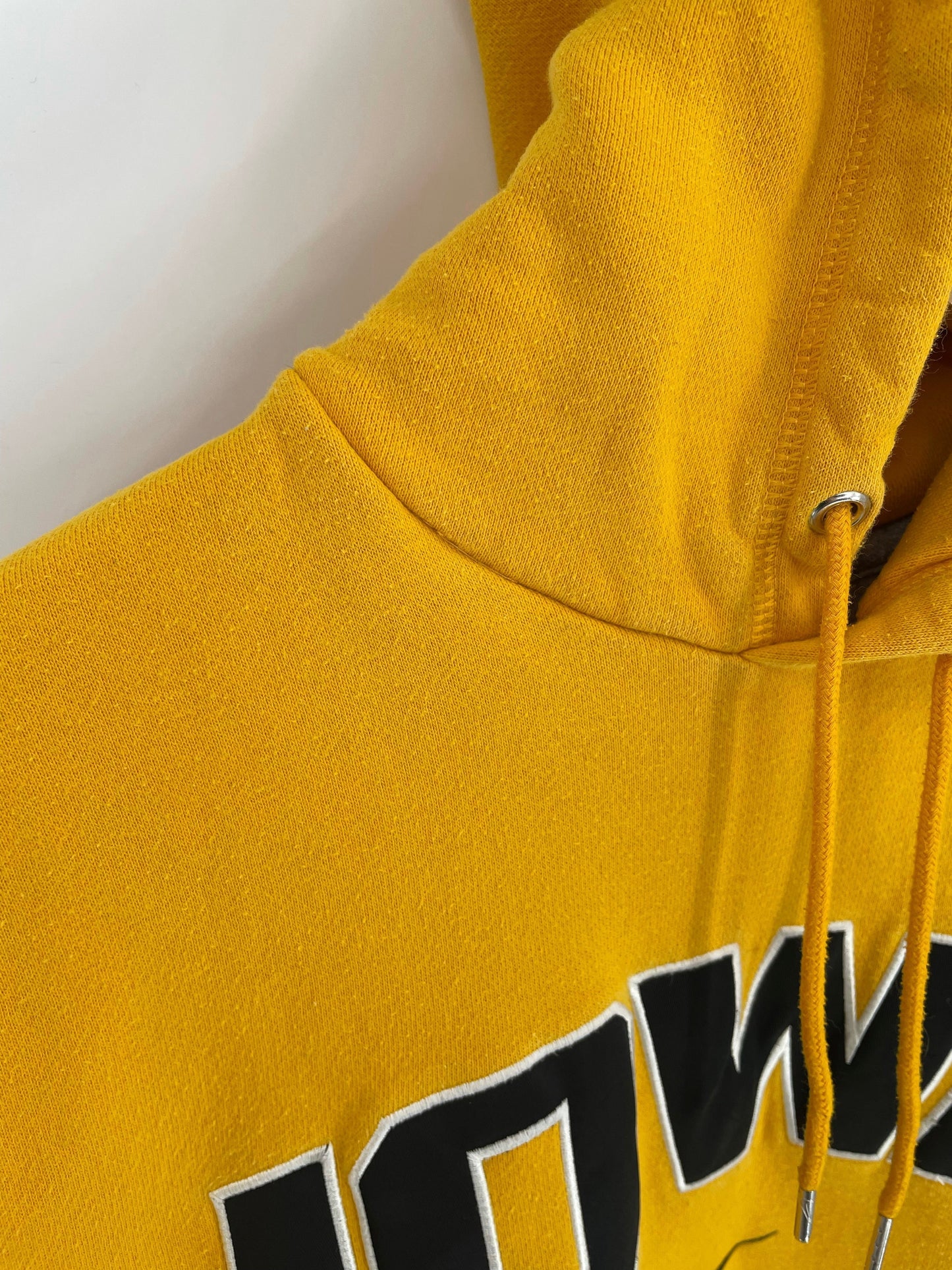 Vintage NIKE x IOWA Size M College Hoodie Sweat shirt / G3490S