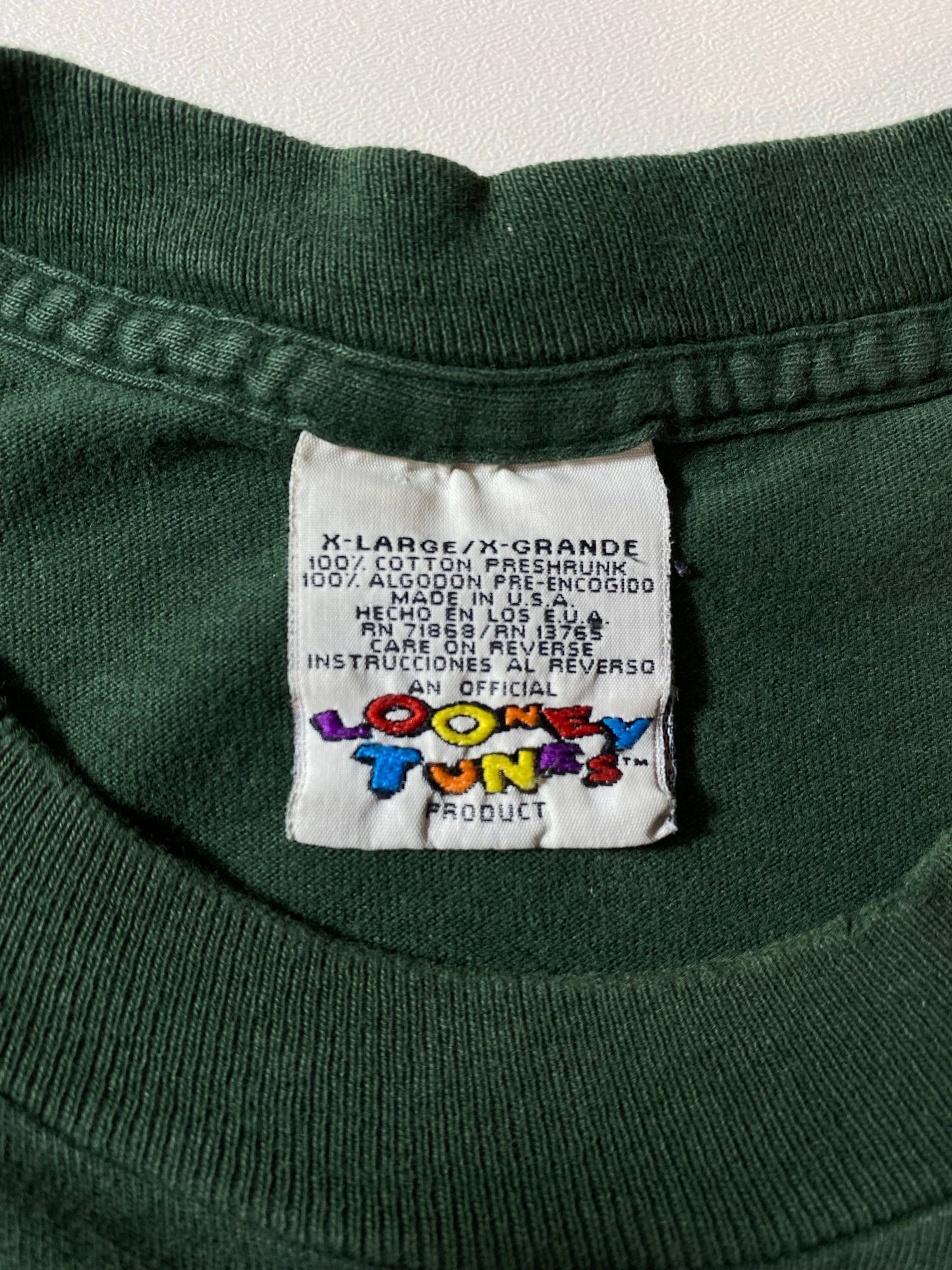 .1997 LOONEY TUNES TAZ Made in USA Size XL Vintage T-Shirts / E8293T