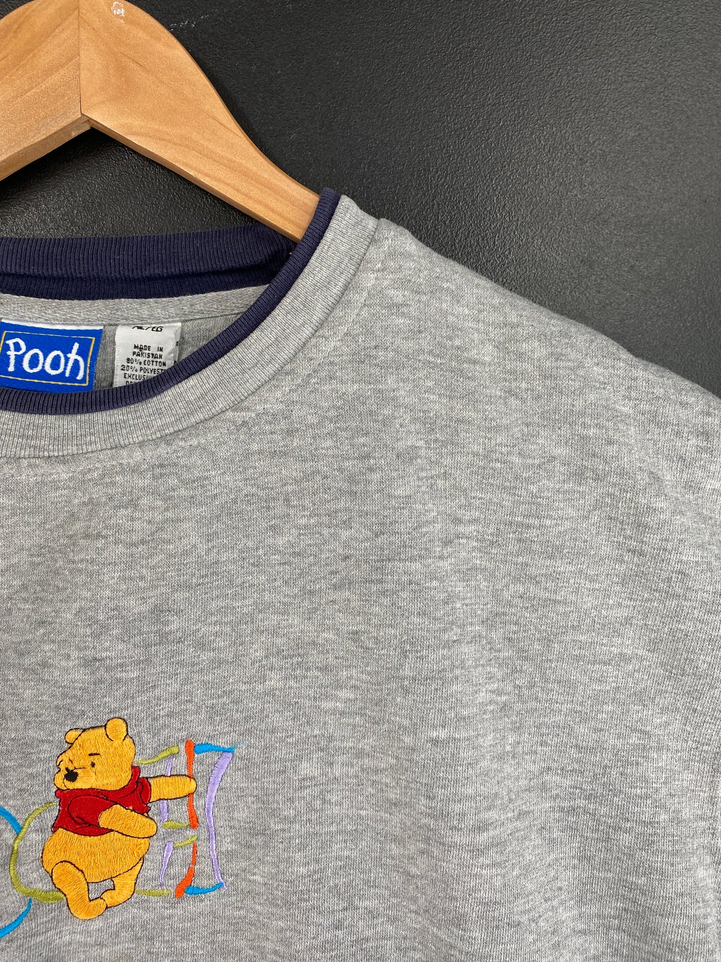 00' DISNEY POOH Size XL Vintage Sweat-shirt / E9467S
