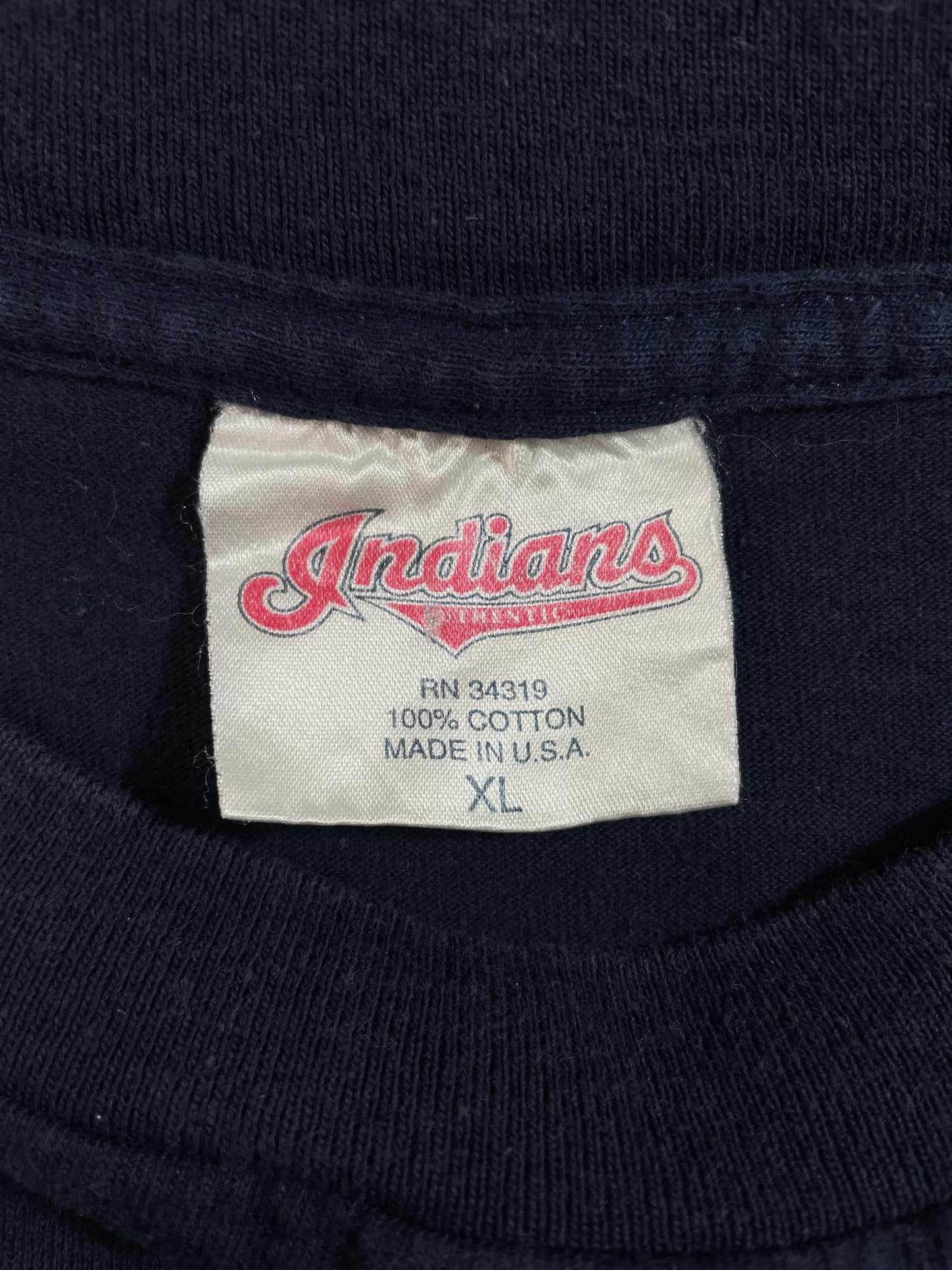 90's CLEVELAND INDIANS Made in USA Size XL Vintage NFL T-Shirt / F213T