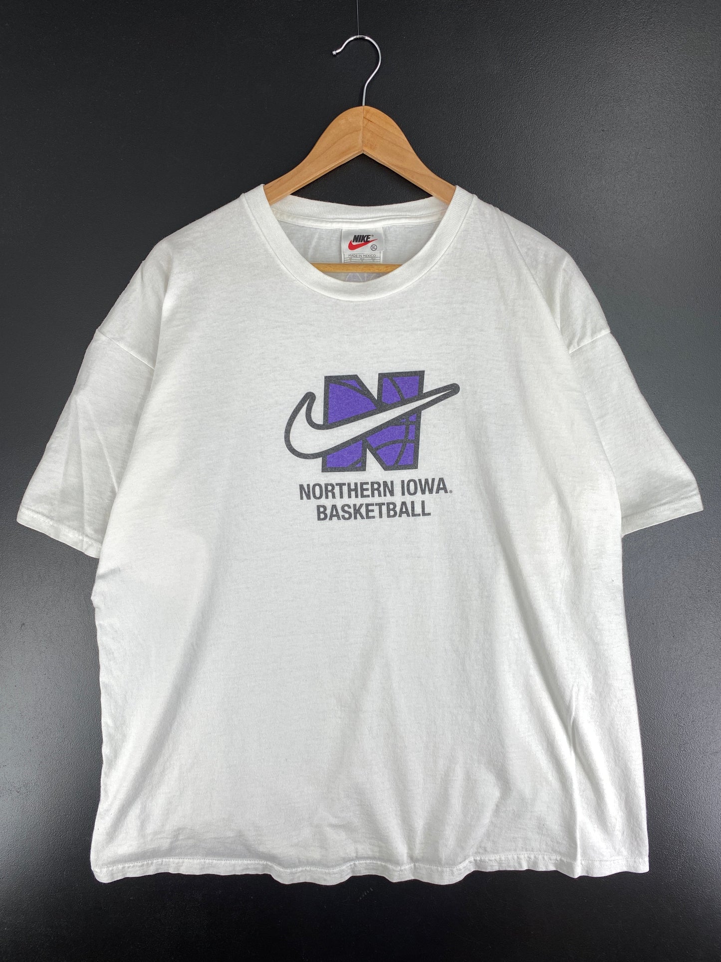 90’s NIKE NORTHERN IOWA BASKETBALL Size XL Vintage College T-shirt / E7197T