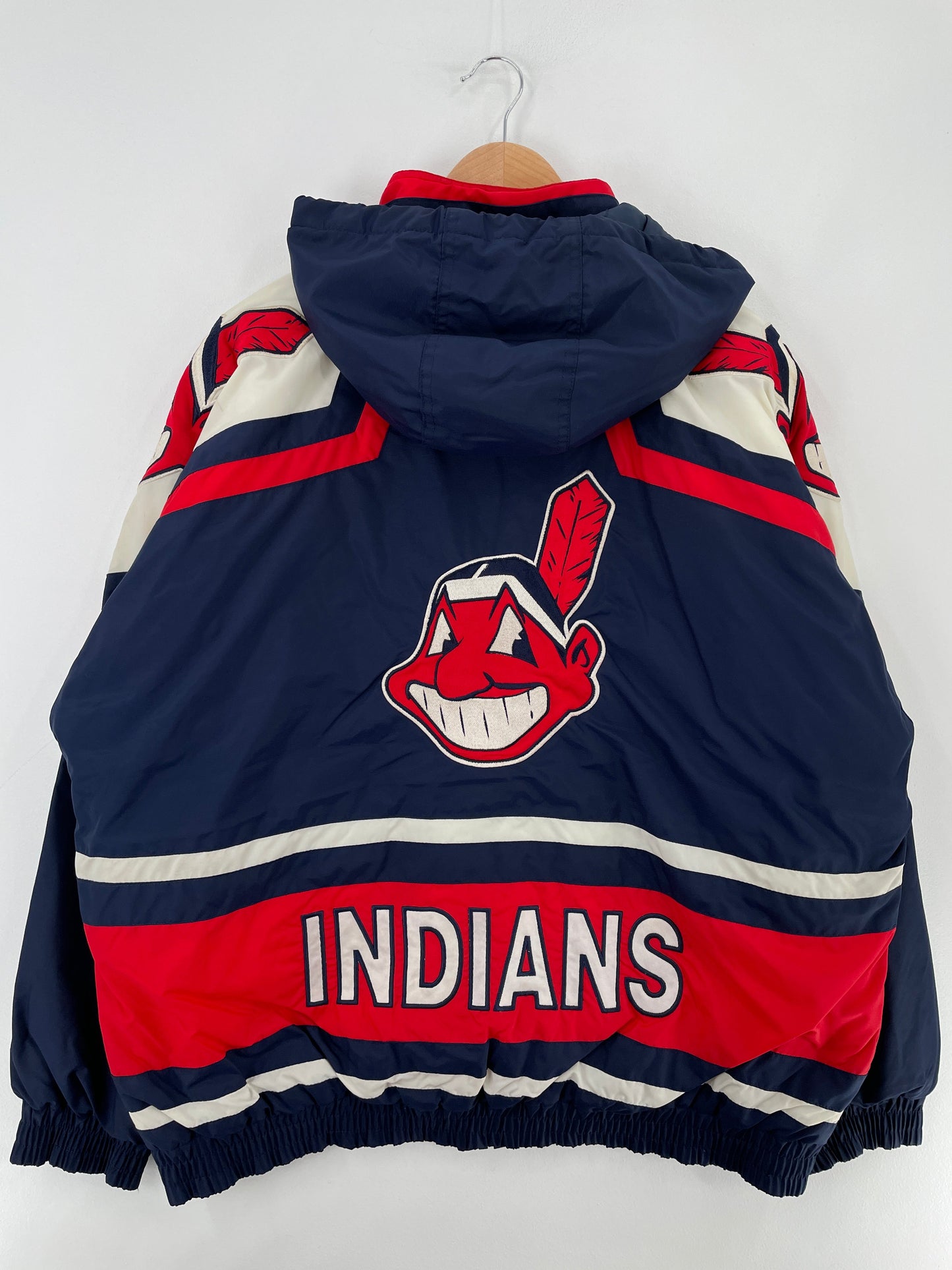 90’s CLEVELAND INDIANS Size L Vintage NFL Padded Nylon Jacket / F3329N