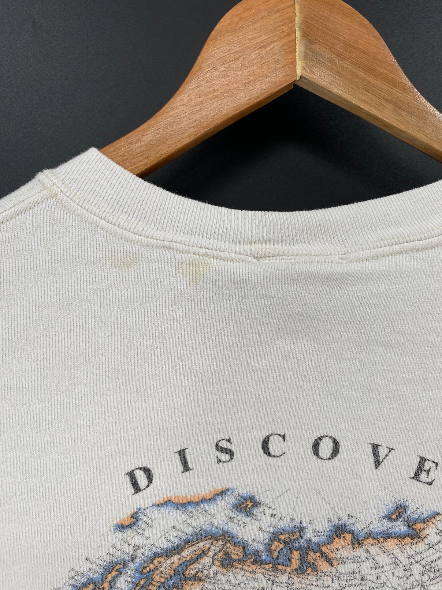 90's DISNEY DISCOVER IT’S A SMALL WORLD Made in USA Size S/M Vintage Sweat-shirt / 8409