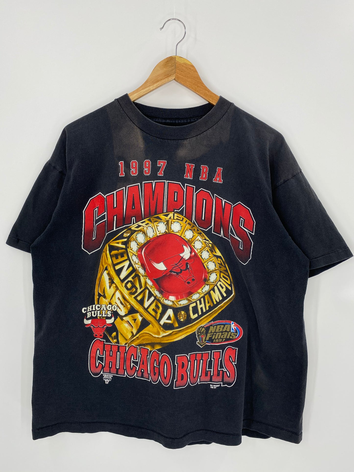 1997 NBA Champion Chicago Bulls Size No Tag (Approx. XL) Vintage 90’s T-shirt / 7310