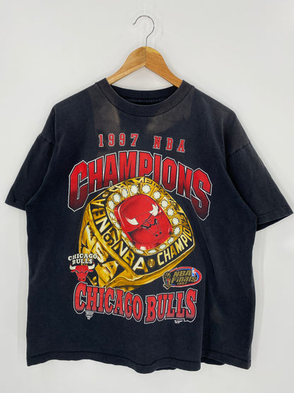 1997 NBA Champion Chicago Bulls Size No Tag (Approx. XL) Vintage 90’s T-shirt / 7310