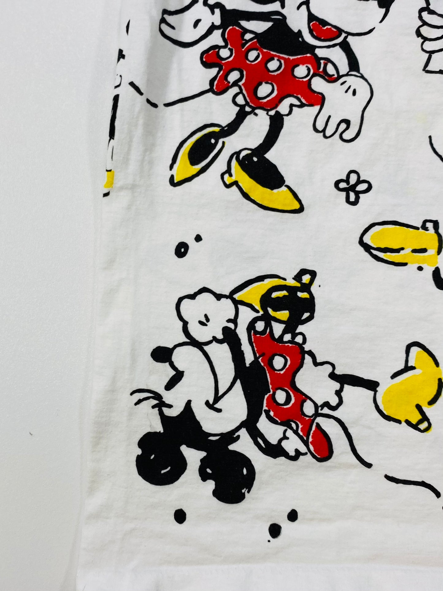 Vintage DISNEY Mickey & Minnie Size One Size (Approx. XL) Vintage T-shirt  / 6068