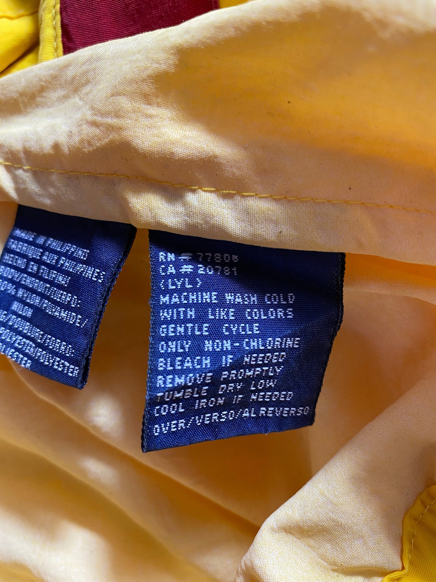 .90’s TOMMY HILFIGER Size XL Vintage Nylon Jacket / E74